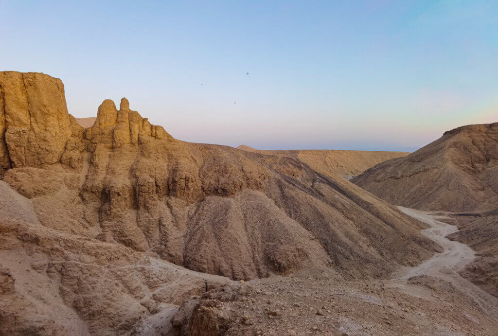 desert-mountain-sunset-luxor-egypt-camping